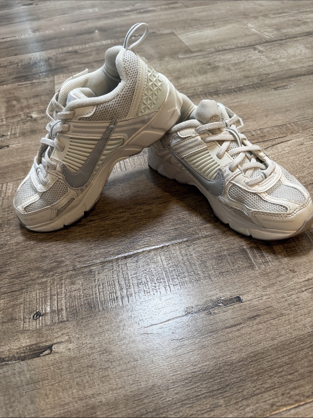 Nike Vomero 5 Big Kids' White/Light Gray Sneakers - Comfortable Everyday Shoes